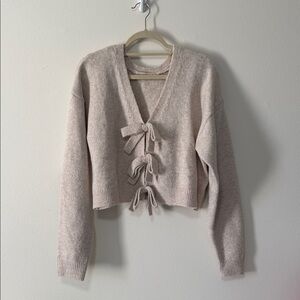 NWT Mable Bow Sweater